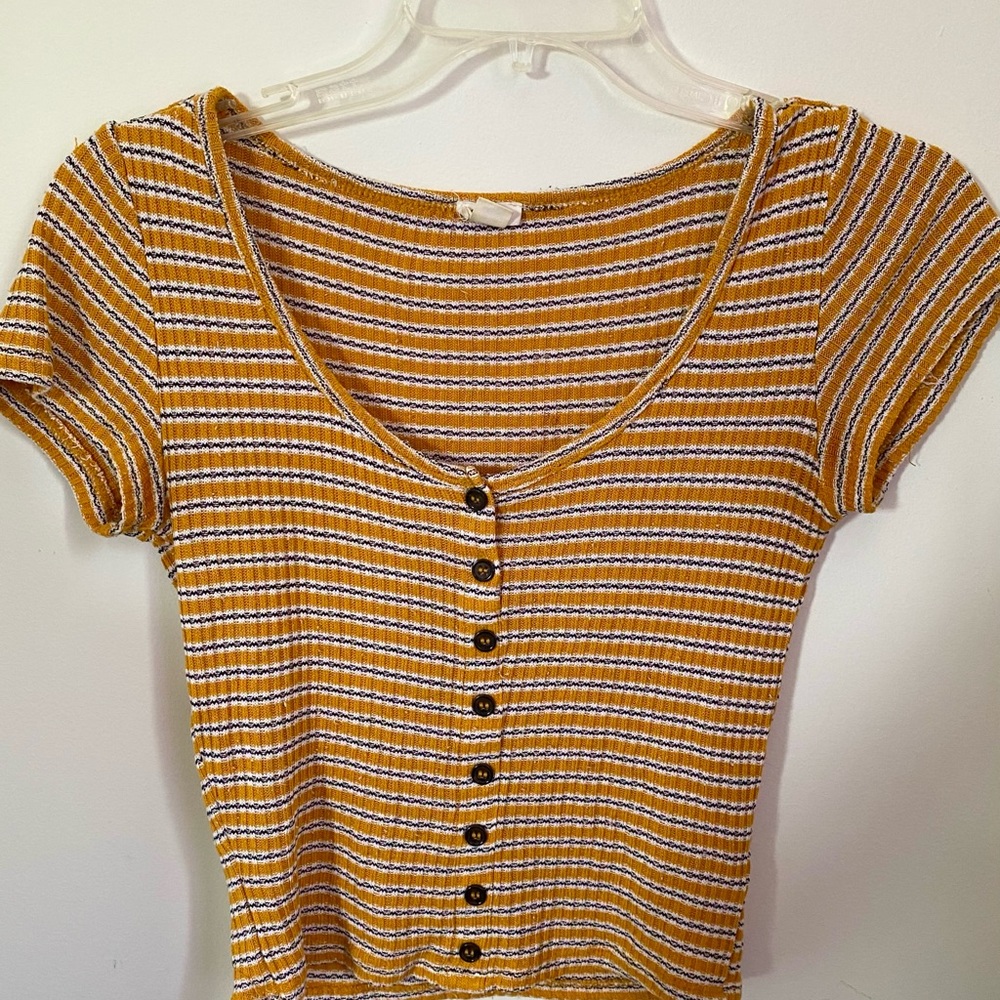 GARAGE 💛 Cropped Tee